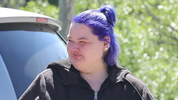1000 Lb Sisters Amy Slaton Was Bitten by a Camel at the Zoo Before Arrest Lawyer Says 620