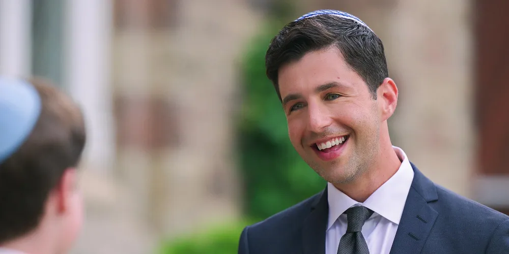 Attractive Fictional Characters in Religious Positions of Power 13 The Musical (netflix) Rabbi Shapiro (Josh Peck) 393