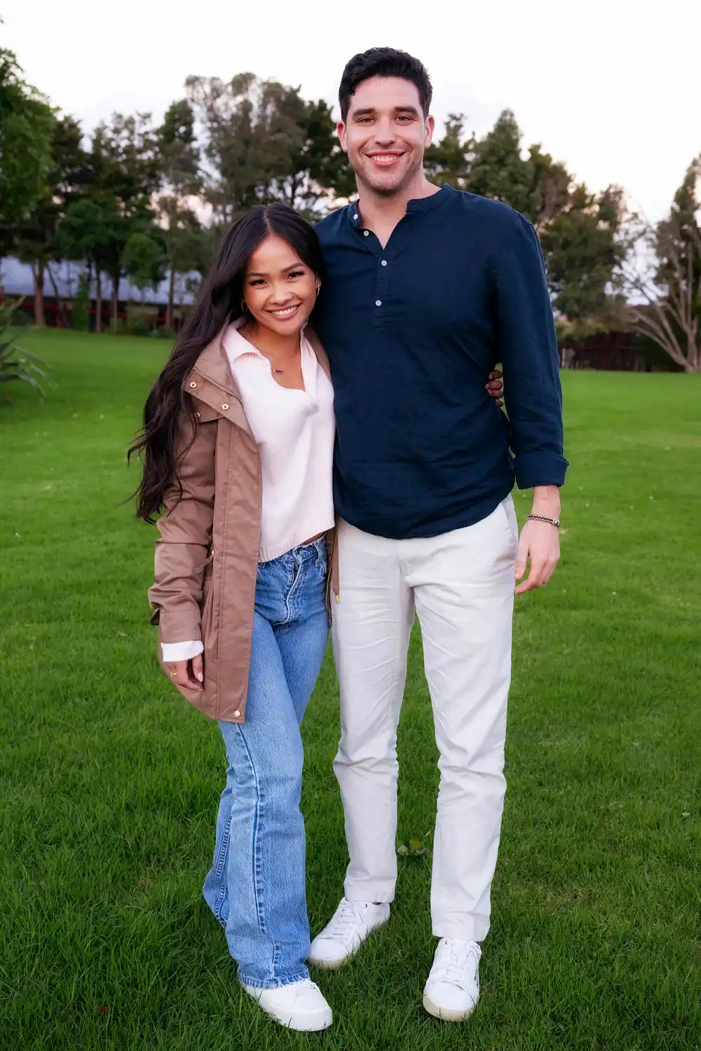 Bachelor Nation Weighs In on Jenn Tran and Devin Strader s Breakup 862