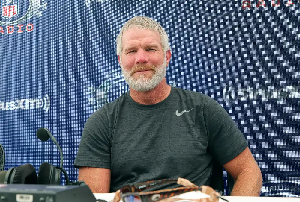 Brett Favre Announces Parkinson Diagnosis