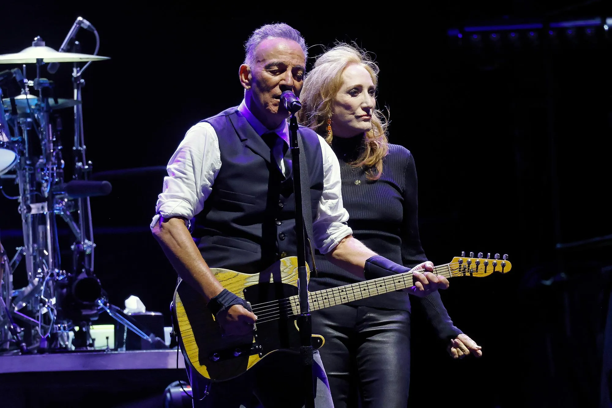 Bruce Springsteens Wife Patti Scialfa Joins Him for Poignant Duet After Announcing Cancer Diagnosis