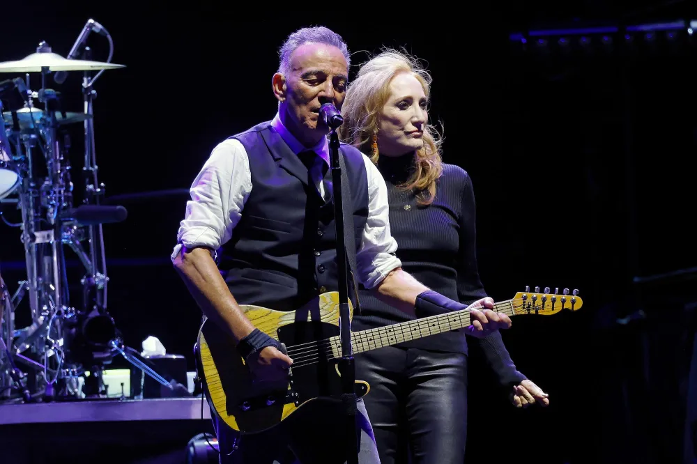 Bruce Springsteens Wife Patti Scialfa Joins Him for Poignant Duet After Announcing Cancer Diagnosis