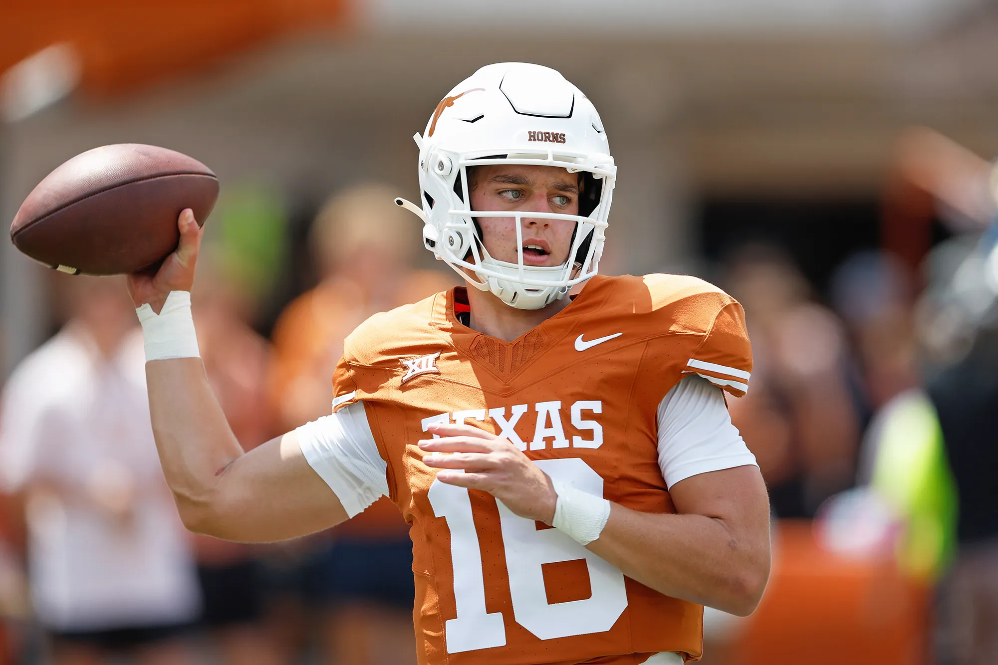 College Football QB Arch Manning 5 Things to Know