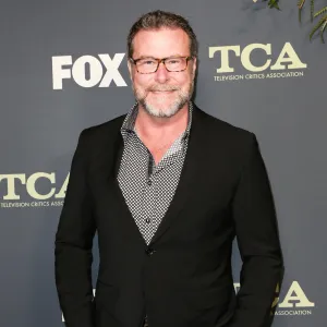Dean McDermott Quits Social Media