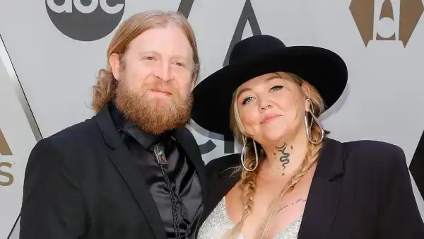 Elle King and Daniel Tooker Timeline