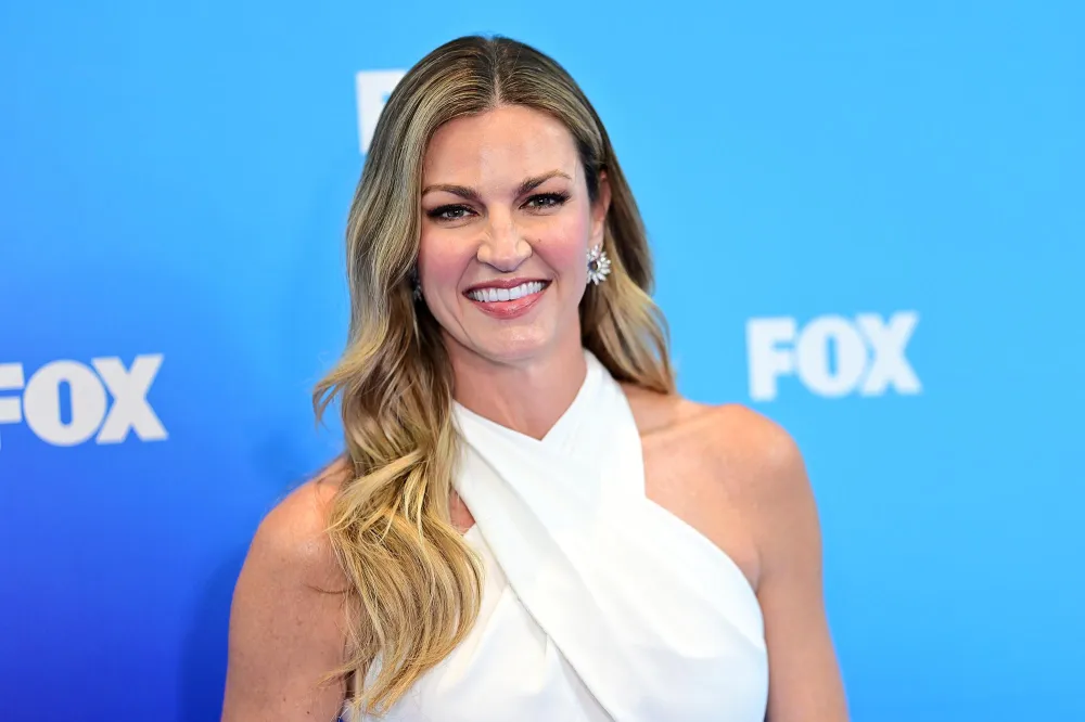 Erin Andrews Criticizes Aaron Rodgers for Snubbing Interview With Charissa Thompson 527