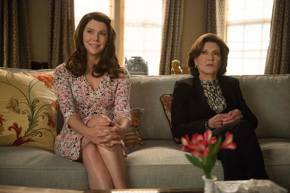 Everything Kelly Bishop Said About &lsquo;Gilmore Girls&rsquo; in New Memoir &lsquo;The Third Gilmore Girl&rsquo;