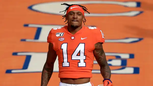 Former Clemson Wide Receiver and 2-time National Champion Diondre Overton Dead at 26