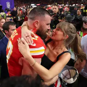 How 2024 Holiday Movies Inspired by Taylor Swift and Travis Kelce s Romance Compare 662