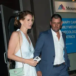 Jennifer Garner Paul Rudd and More Celebrities Who Fell in Love With Non Famous People Photos 743