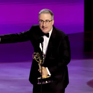 John Oliver Mourns Dead Dog in Historically Chaotic Emmys Speech