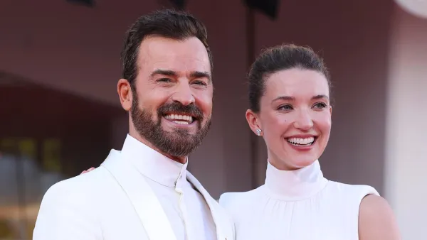 Justin Theroux and Fiancee Nicole Brydon Bloom Are Married TK After Engagement 309