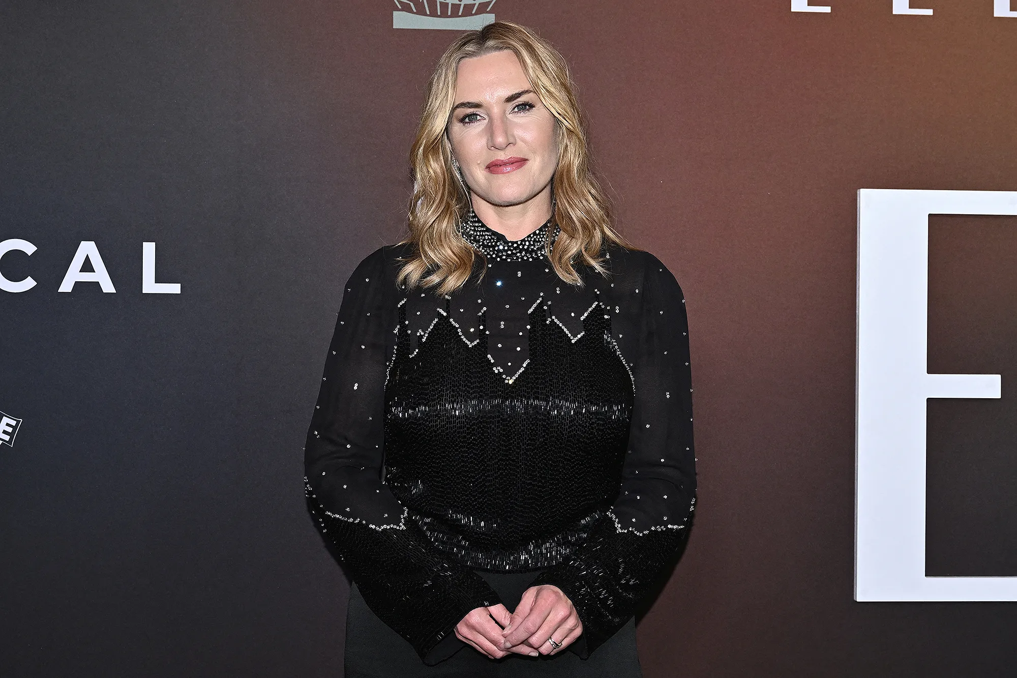 Kate Winslet Shot Iconic 'Titanic' Door Scene Via 'Waist-Height' Tank