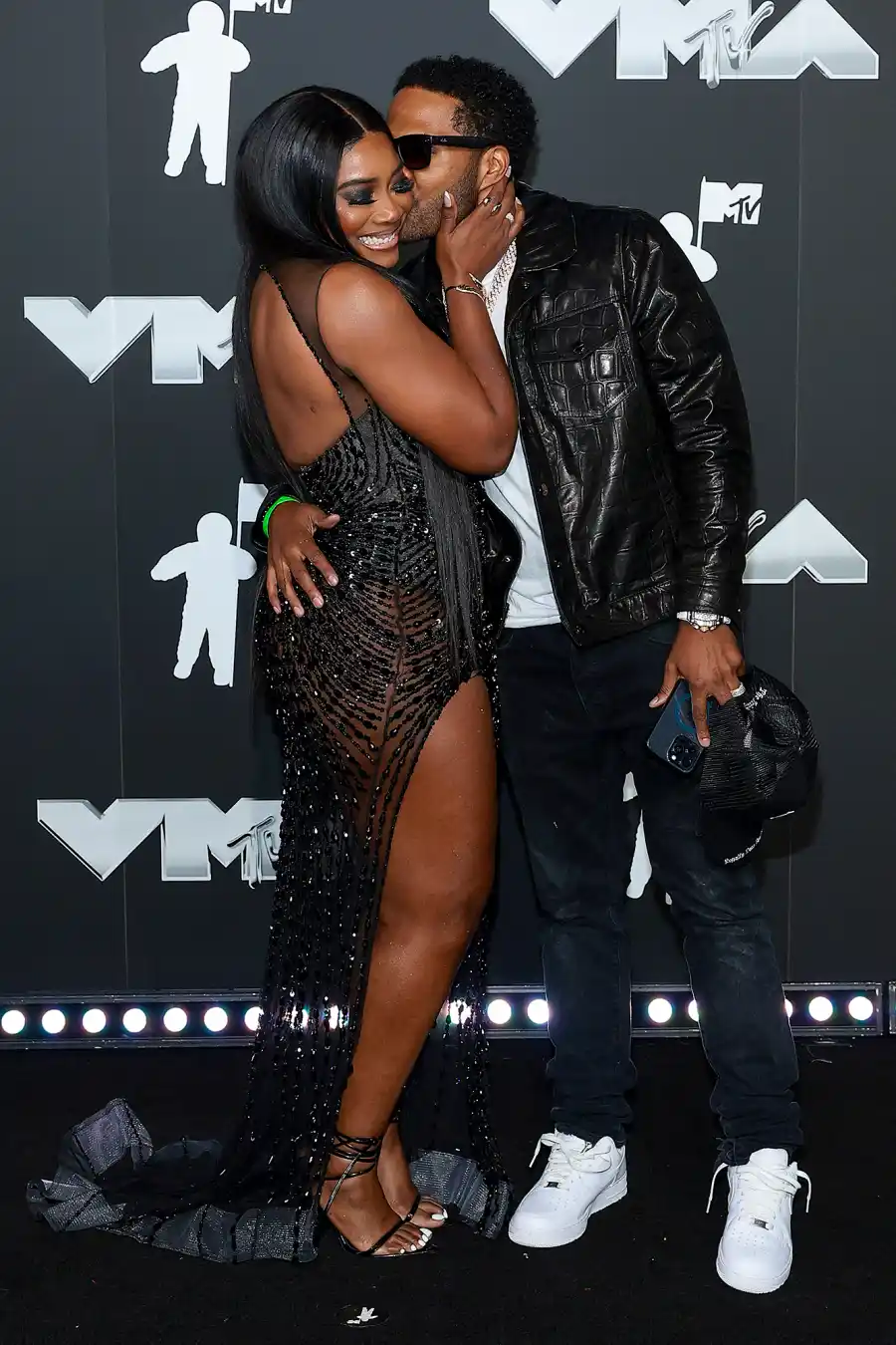 VMAs PDA Through the Years: From Jessica Simpson and Nick Lachey to Ariana Grande and Pete Davidson