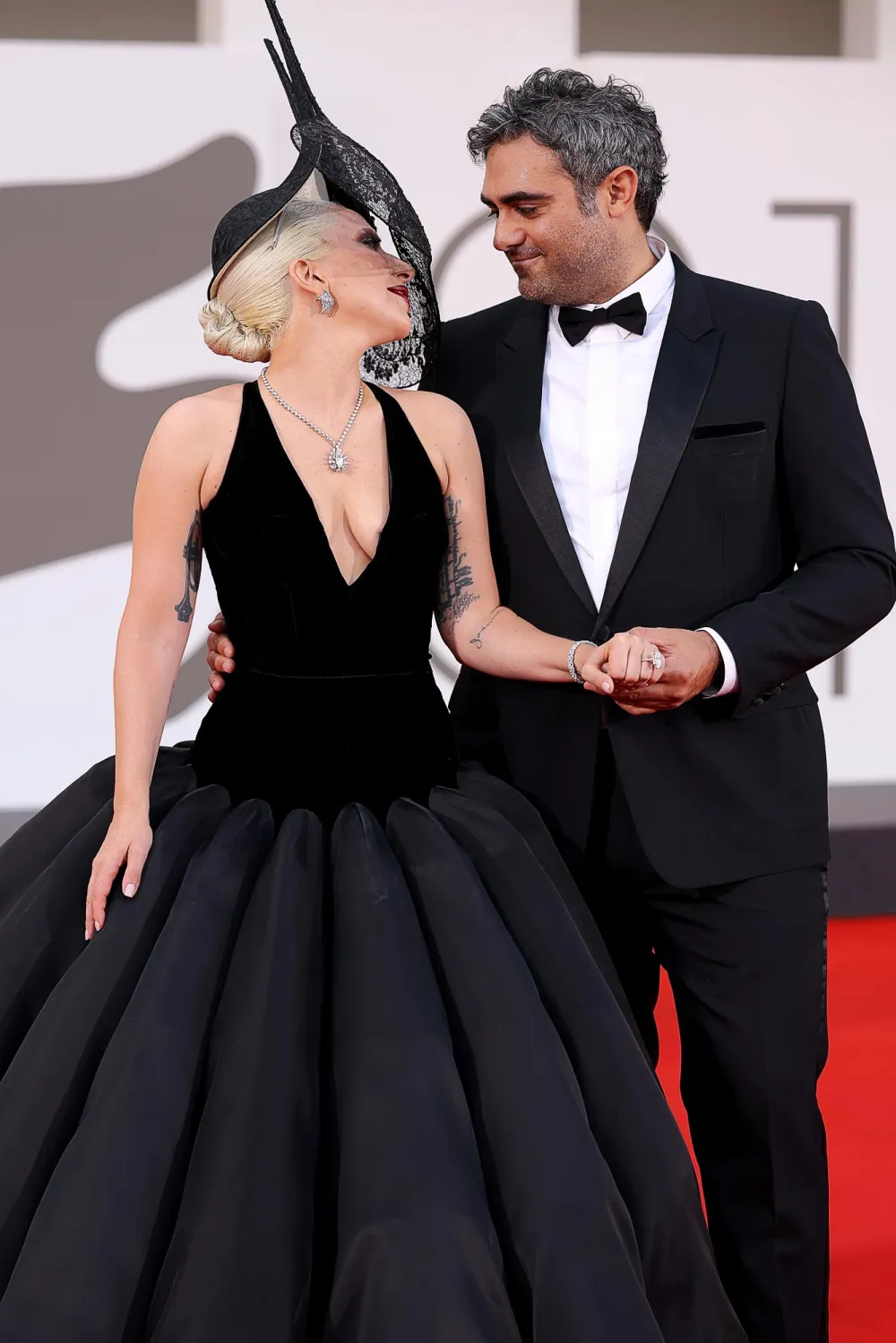 Lady Gaga y Michael Polansky asisten a la alfombra roja de Joker Folie &agrave; Deux 5732