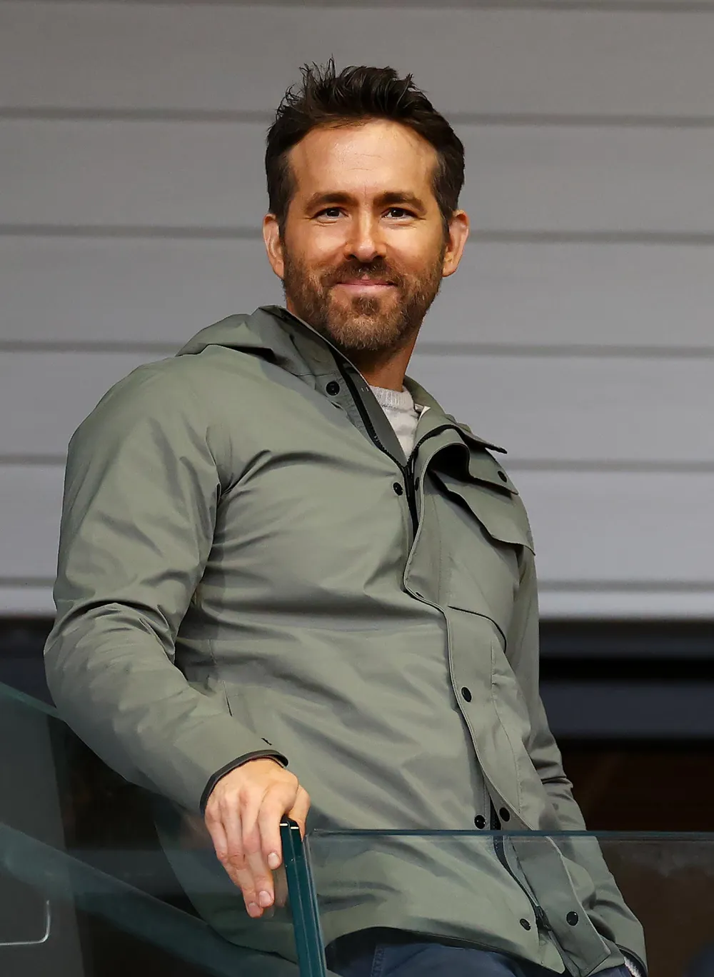 Ryan Reynolds Visits Young Cancer Patient in Boston Hospital