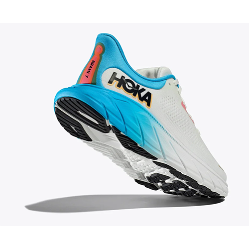 HOKA Arahi 7