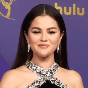 Selena Gomez Explains Why Shes Vulnerable About Health