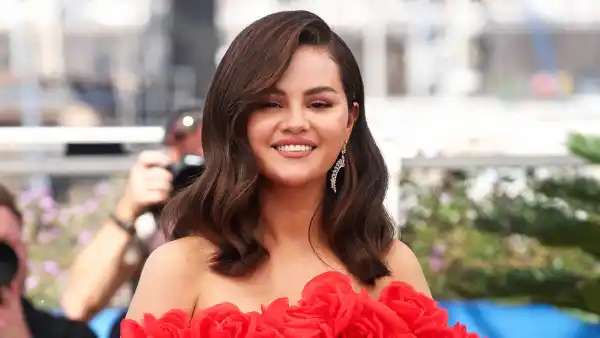 Selena Gomez Is a Billionaire Following the Success of Her Rare Beauty Brand