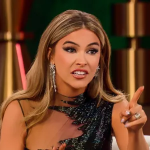 Selling Sunsets Chrishell Stause Accuses Amanzas Stylist and Nicole of Being Homophobic