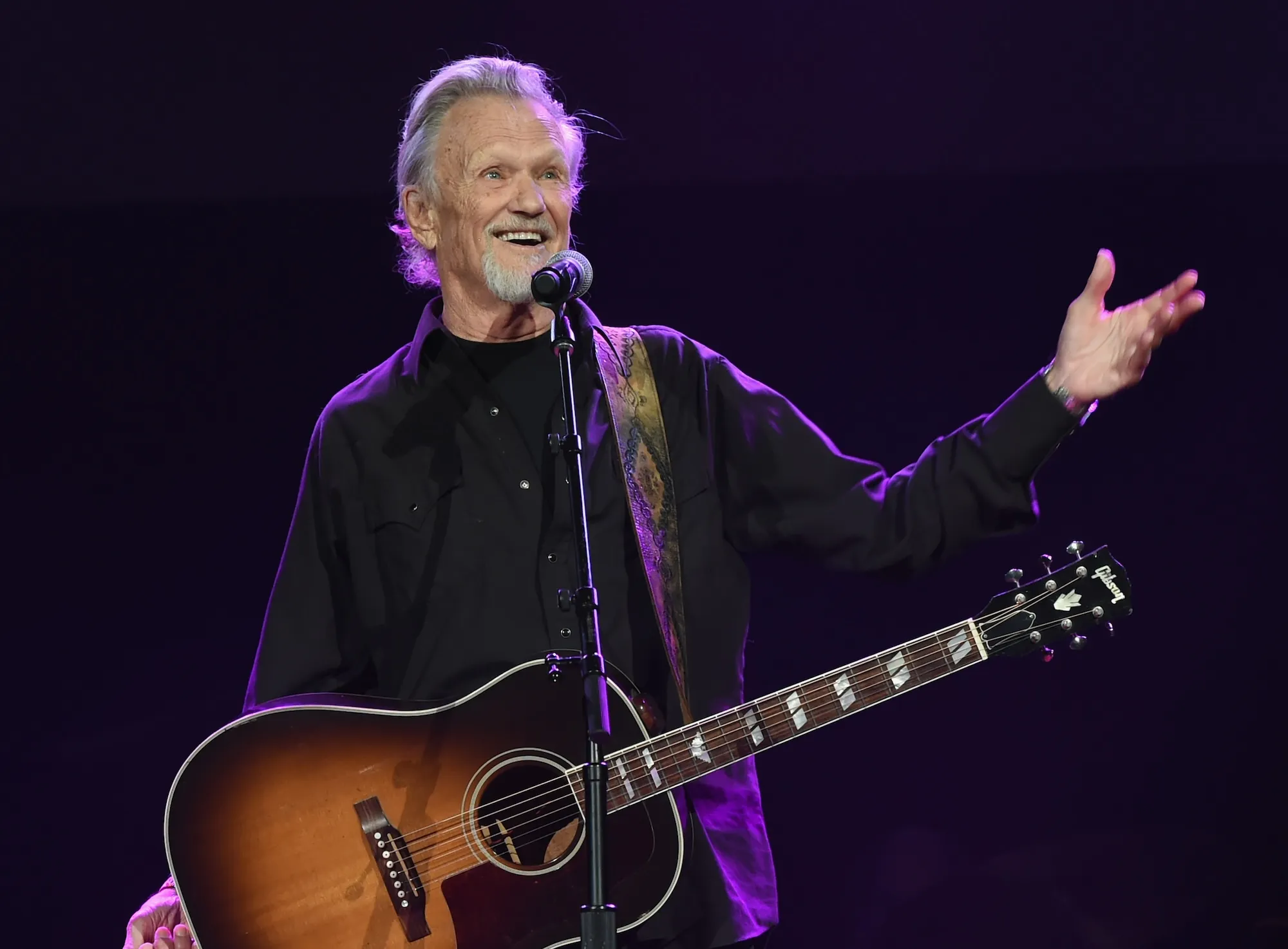 Stars React to Kris Kristofferson's Death
