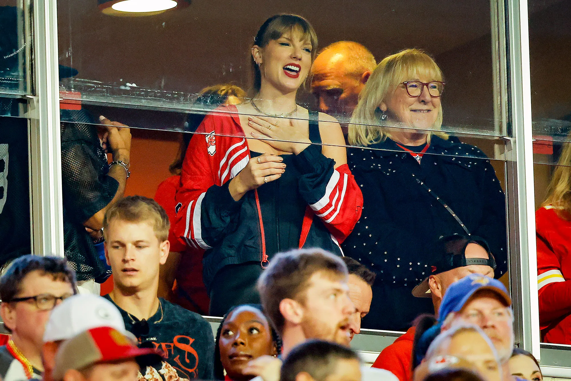 Taylor Swift and Donna Kelce Kansas City Chiefs 2