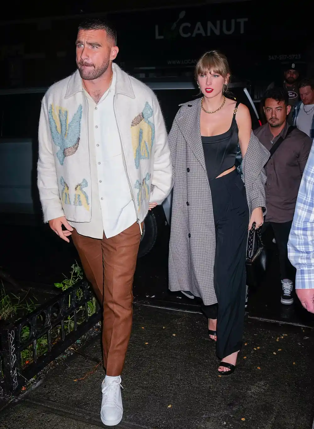 Taylor Swift and Travis Kelce s Friends Hope an Engagement Is in Near Future They re So in Love 545