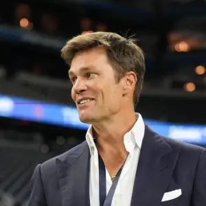 Tom Brady Critiques His TV Broadcasting Debut Definitely Things to Work On