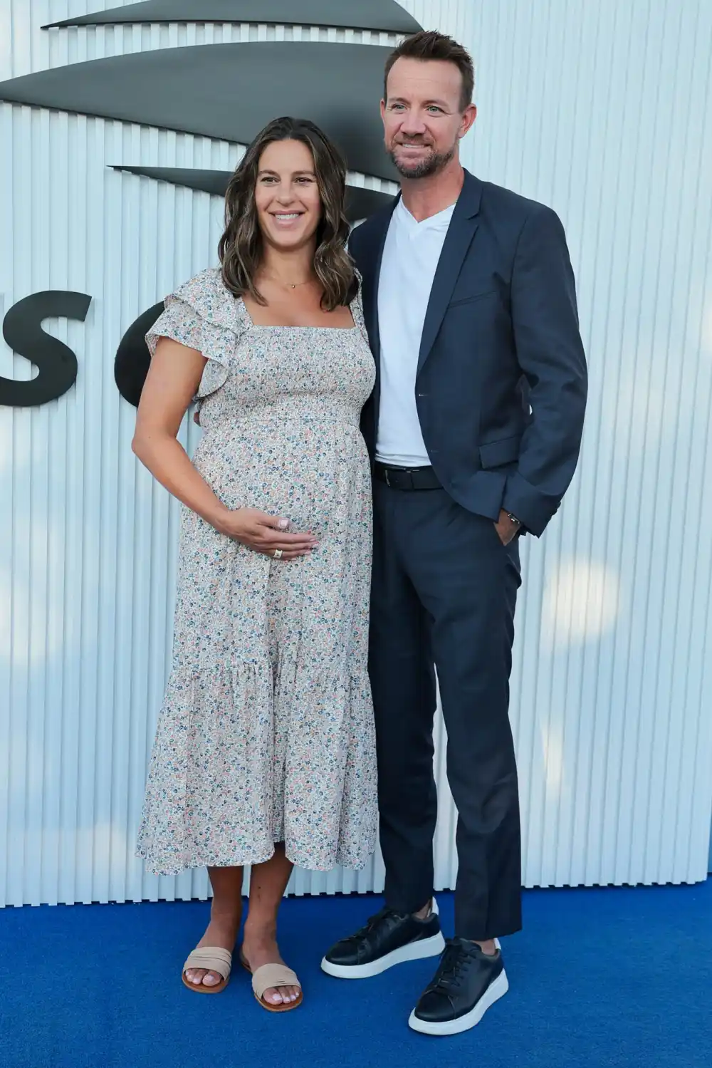 USWNT Alum Carli Lloyd Gives Birth to Her 1st Baby With Husband Brian Hollins 286