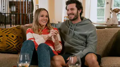 What Kristen Bell and Adam Brody Said About Playing Younger Ages on Nobody Wants This 846