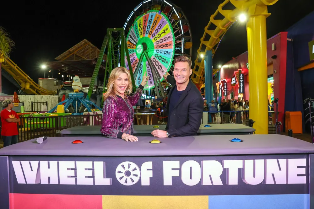 Wheel of Fortune Host Ryan Seacrest Teases Souped Up Prizes During His Debut Week Other Changes 809