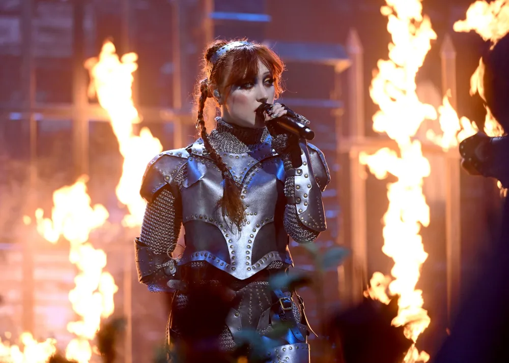 Chappell Roan explica el momento de &lsquo;callarse la boca&rsquo; al fot&oacute;grafo en los VMAs