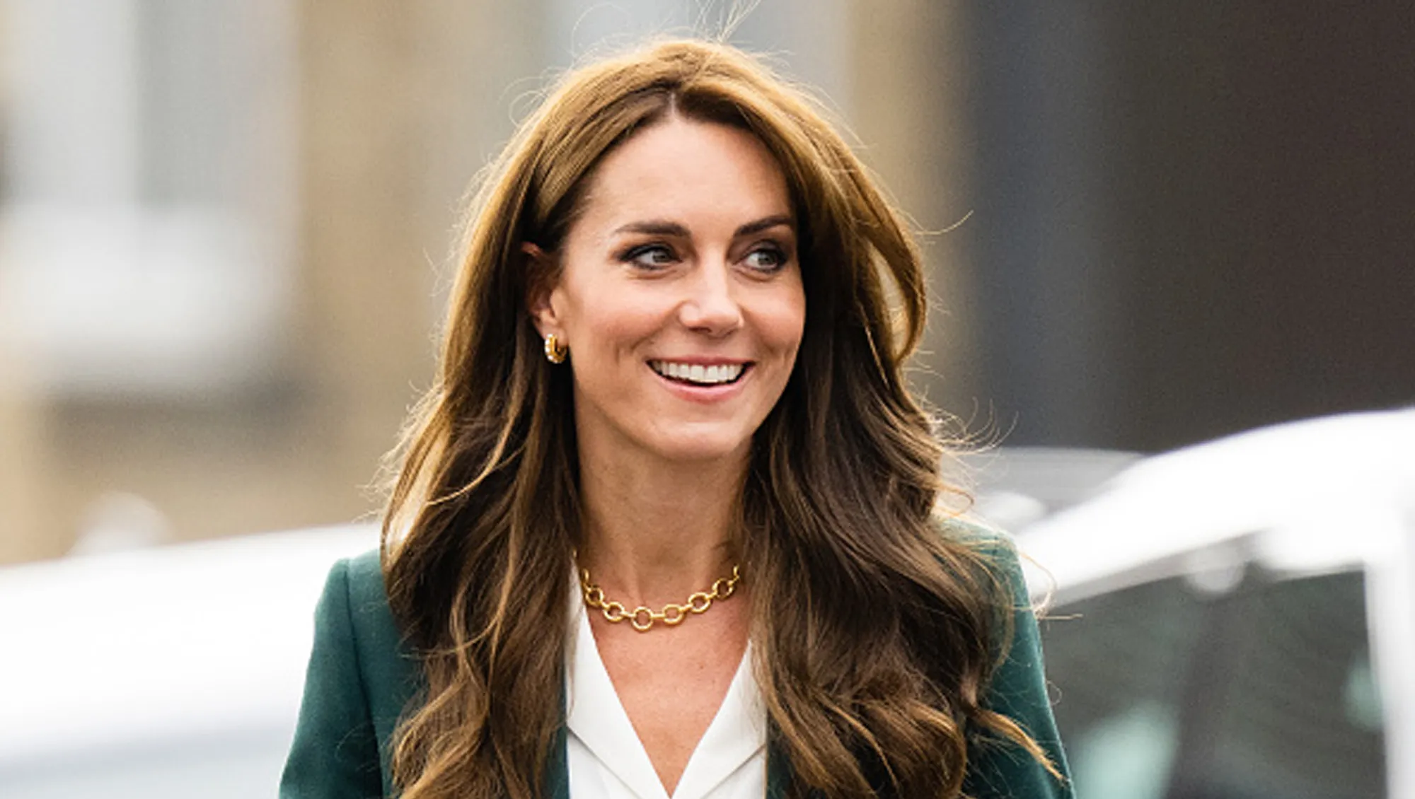 kate middleton in green jacket