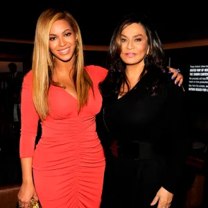 Beyonce's Mom Denies Responding to Dolly Parton Over CMAs Snub