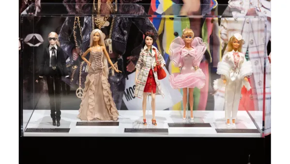 148 Illusion Projects Barbie