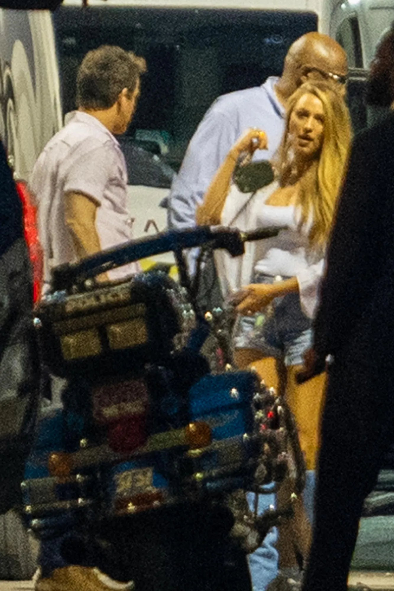 Blake Lively and Ryan Reynolds Have a Marvelous Time Dancing at Taylor Swift&rsquo;s New Orleans Show