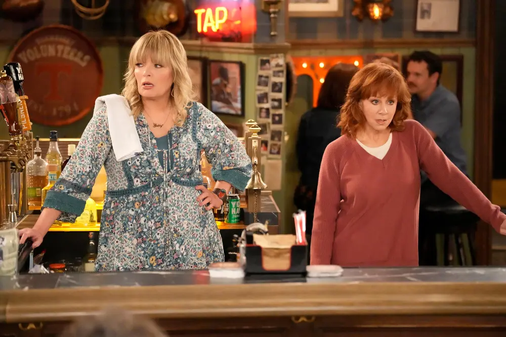 Melissa Peterman Breaks Down the Similarities and Differences Between Reba and Happys Place
