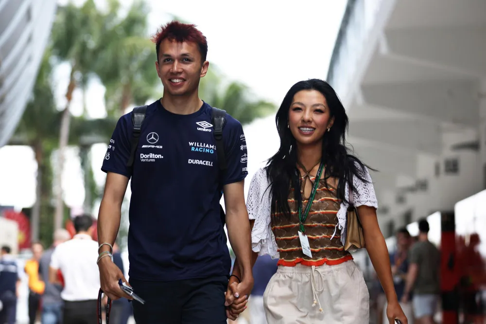 A Guide to the Wives and Girlfriends of F1s Biggest Stars