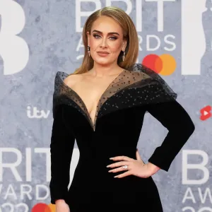 Adele Says Shes A Bit Deaf in 1 Ear After Painful Infection That Was Worse Than Childbirth