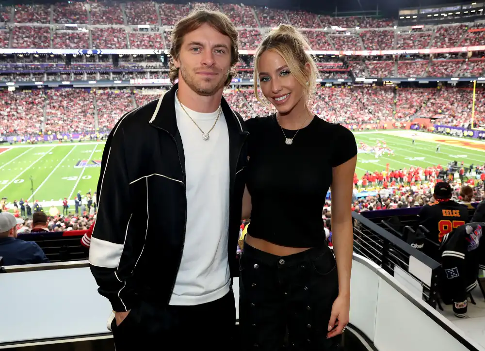 Alix Earle Supports Boyfriend Braxton Berrios After Season-Ending Injury 3