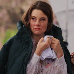 Ashley Williams Is a Total Drama Queen in Surprise Hannah Swensen Cameo Hallmark 1st Look 106 119