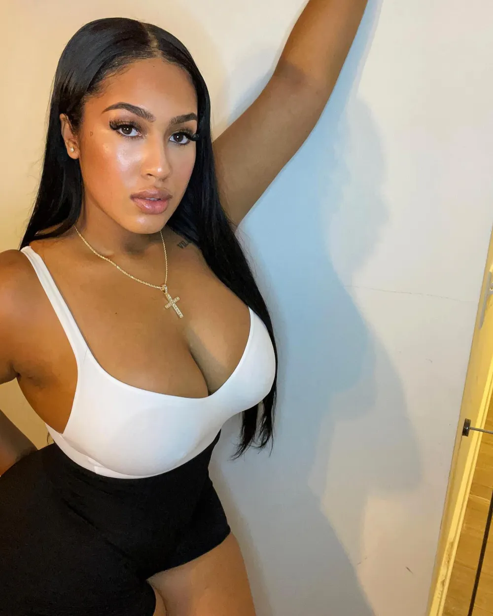 Breaking Down Anthony Edwards Paternity Drama What We Know About His Kids Girlfriend and More Ally D 151