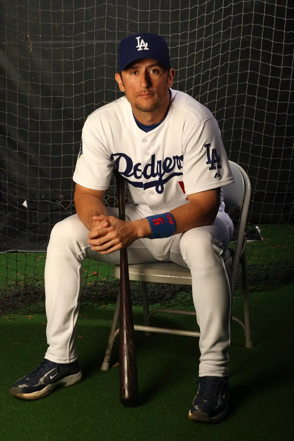 Celebrity Dodgers and Baseball Fans React to the Death of Legendary Pitcher Fernando Valenzuela