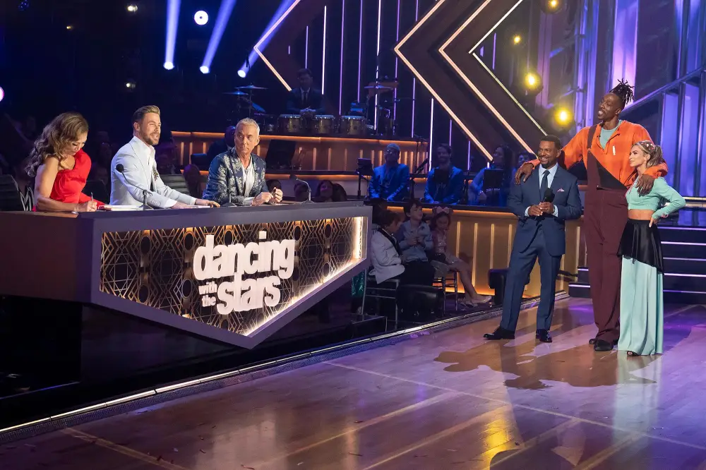 Dwight Howard and Daniella Karagach 2 DWTS Dwight Howard Reacts to Carrie Ann Inaba Comment