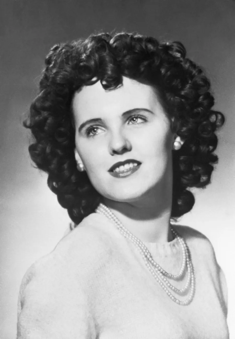 Elizabeth Short Black Dahlia Most Infamous Murder Cases in Hollywood History