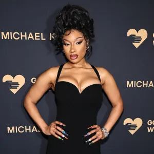 Feature Megan Thee Stallions Mod Multicolored Nails 10