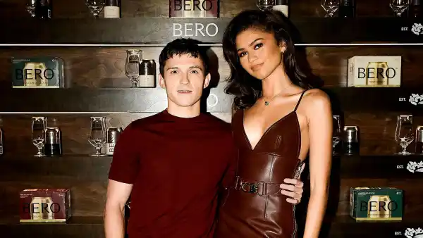 Feature Zendaya and Tom Holland Inn Fall Hottest Color