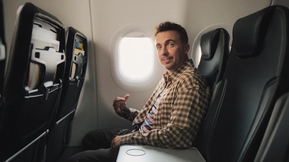 Frankie Muniz Thinks of Former &lsquo;Malcolm in the Middle&rsquo; Costar Bryan Cranston as a &lsquo;Father Figure&rsquo; 738