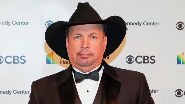 Garth Brooks Accused of Sexual Assault and Battery by Hairstylist 082