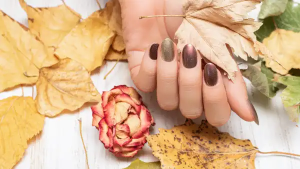 nails